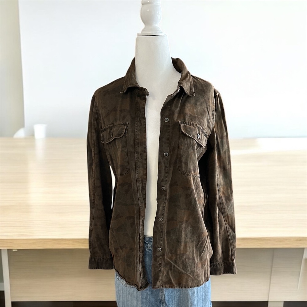 Madewell Green Camouflage Button Down Size XS